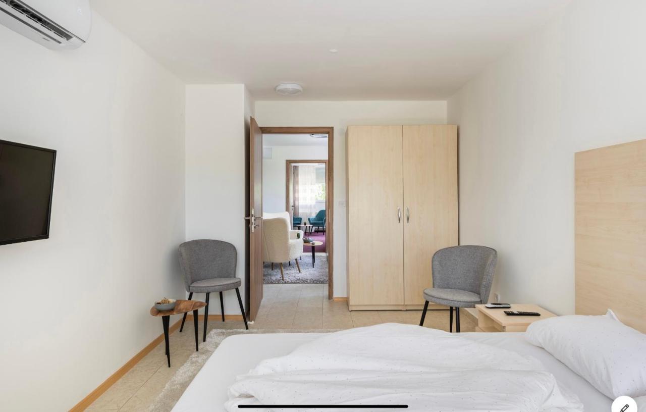Sinus Premium Aparthotel シオーフォク エクステリア 写真