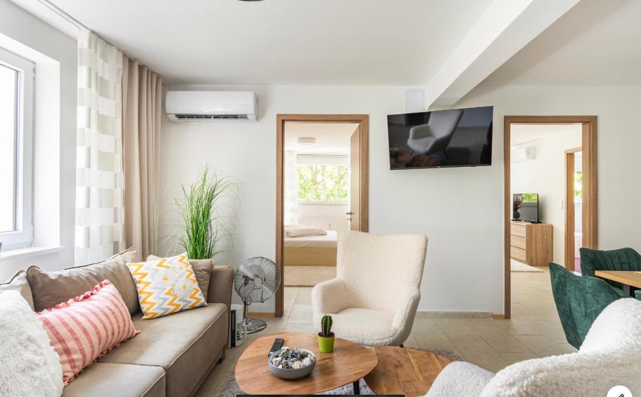 Sinus Premium Aparthotel シオーフォク エクステリア 写真